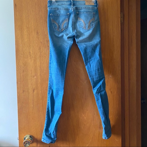 Hollister low rise super skinny ripped jeans - Picture 2 of 3